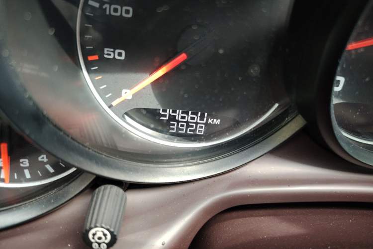Used Porsche Panamera 2010 Panamera 4 3.6L Odometer Close Up