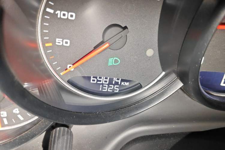 Used Porsche Panamera 2010 Panamera 4 3.6L Odometer Close Up