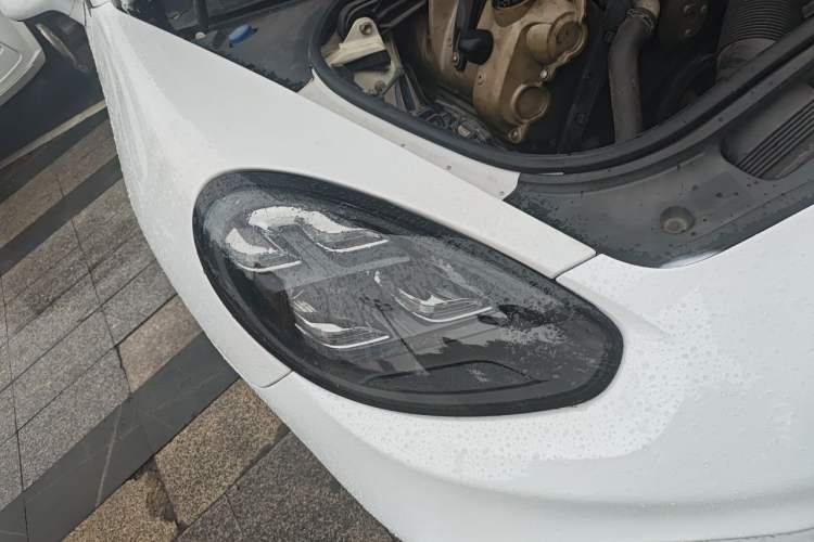Used Porsche Panamera 2010 Panamera 4 3.6L Right Front Headlight