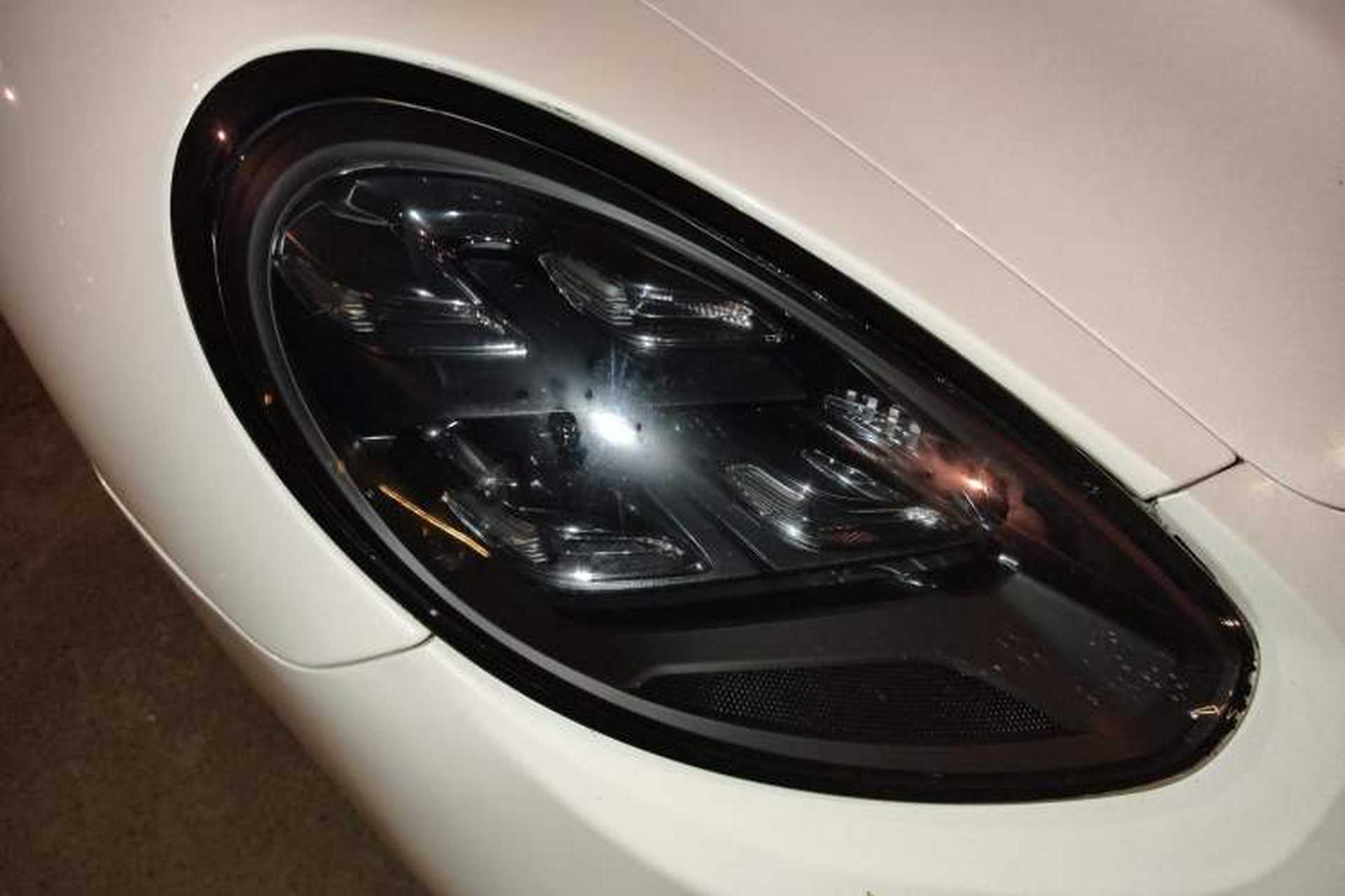 Used Porsche Panamera 2010 Panamera 4 3.6L Right Front Headlight