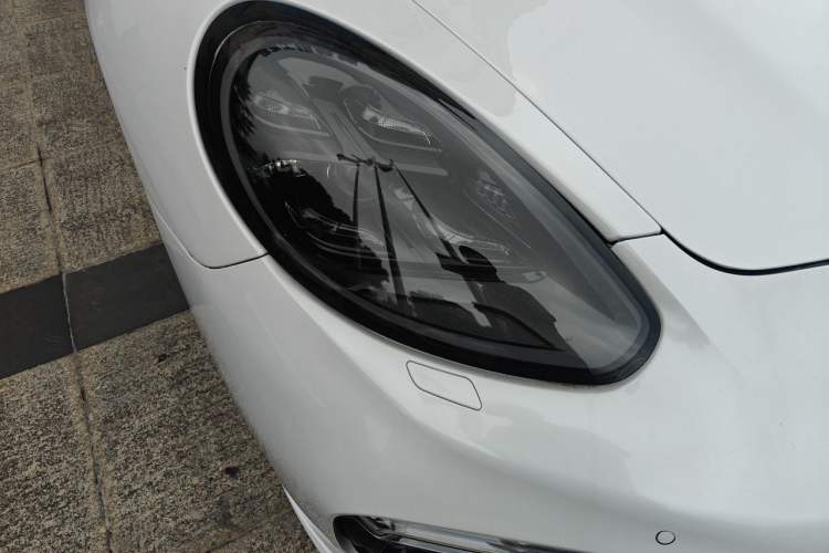 Used Porsche Panamera 2010 Panamera 4 3.6L Right Front Headlight