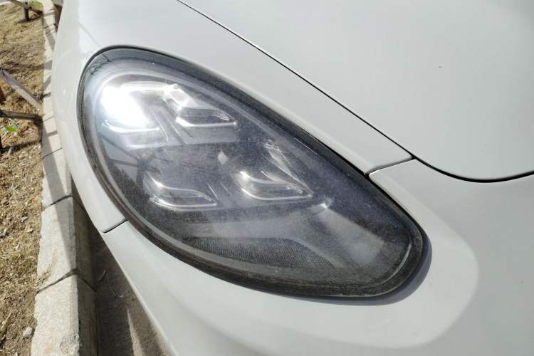 Used Porsche Panamera 2010 Panamera 4 3.6L Right Front Headlight