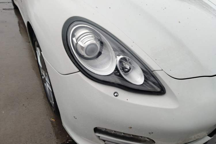 Used Porsche Panamera 2010 Panamera 3.6L Right Front Headlight