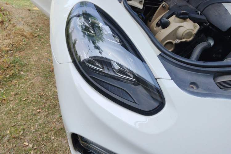 Used Porsche Panamera 2010 Panamera 3.6L Right Front Headlight