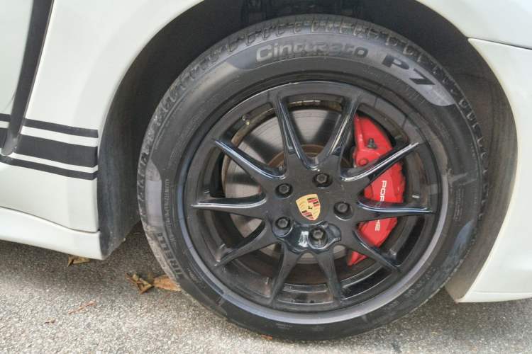 Used Porsche Panamera 2010 Panamera 3.6L Right Front Wheel Hub