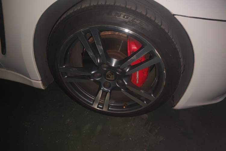 Used Porsche Panamera 2010 Panamera 3.6L Right Front Wheel Hub