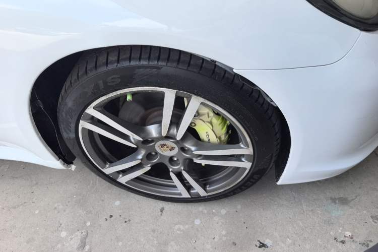 Used Porsche Panamera 2010 Panamera 3.6L Right Front Wheel Hub