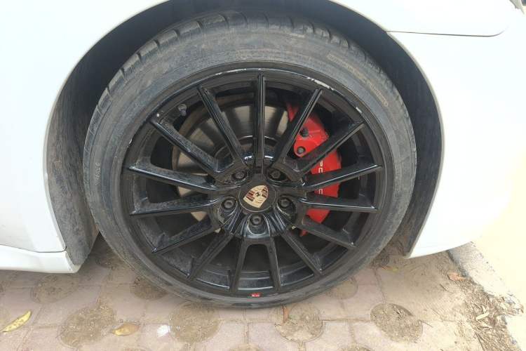 Used Porsche Panamera 2010 Panamera 3.6L Right Front Wheel Hub