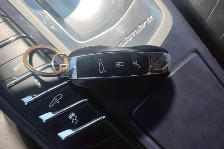 Used Porsche Panamera 2010 Panamera 4 3.6L Vehicle Key