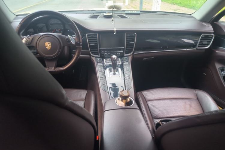 Used Porsche Panamera 2010 Panamera 3.6L Center Console