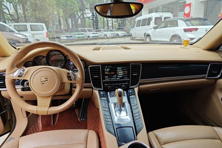 Used Porsche Panamera 2010 Panamera 3.6L Center Console
