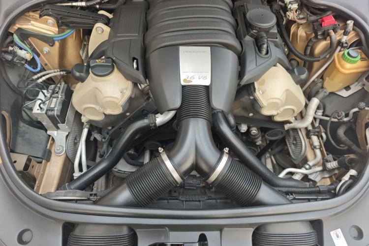 Used Porsche Panamera 2010 Panamera 4 3.6L Engine Bay