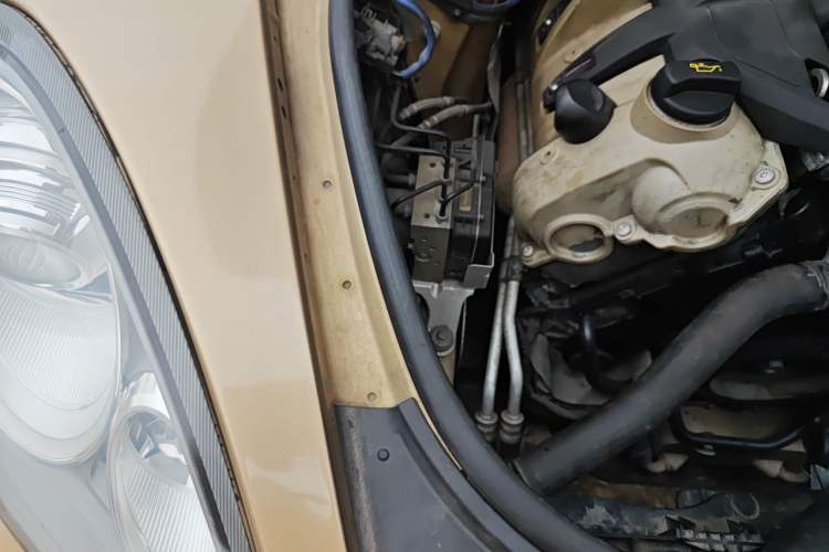 Used Porsche Panamera 2010 Panamera 3.6L Engine Bay Right
