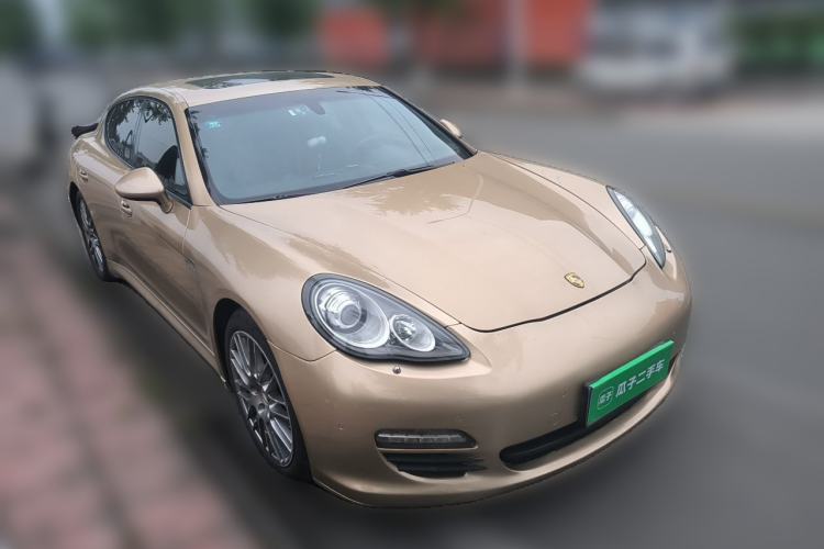 Used Porsche Panamera 2010 Panamera 3.6L Front Right 45 Deg