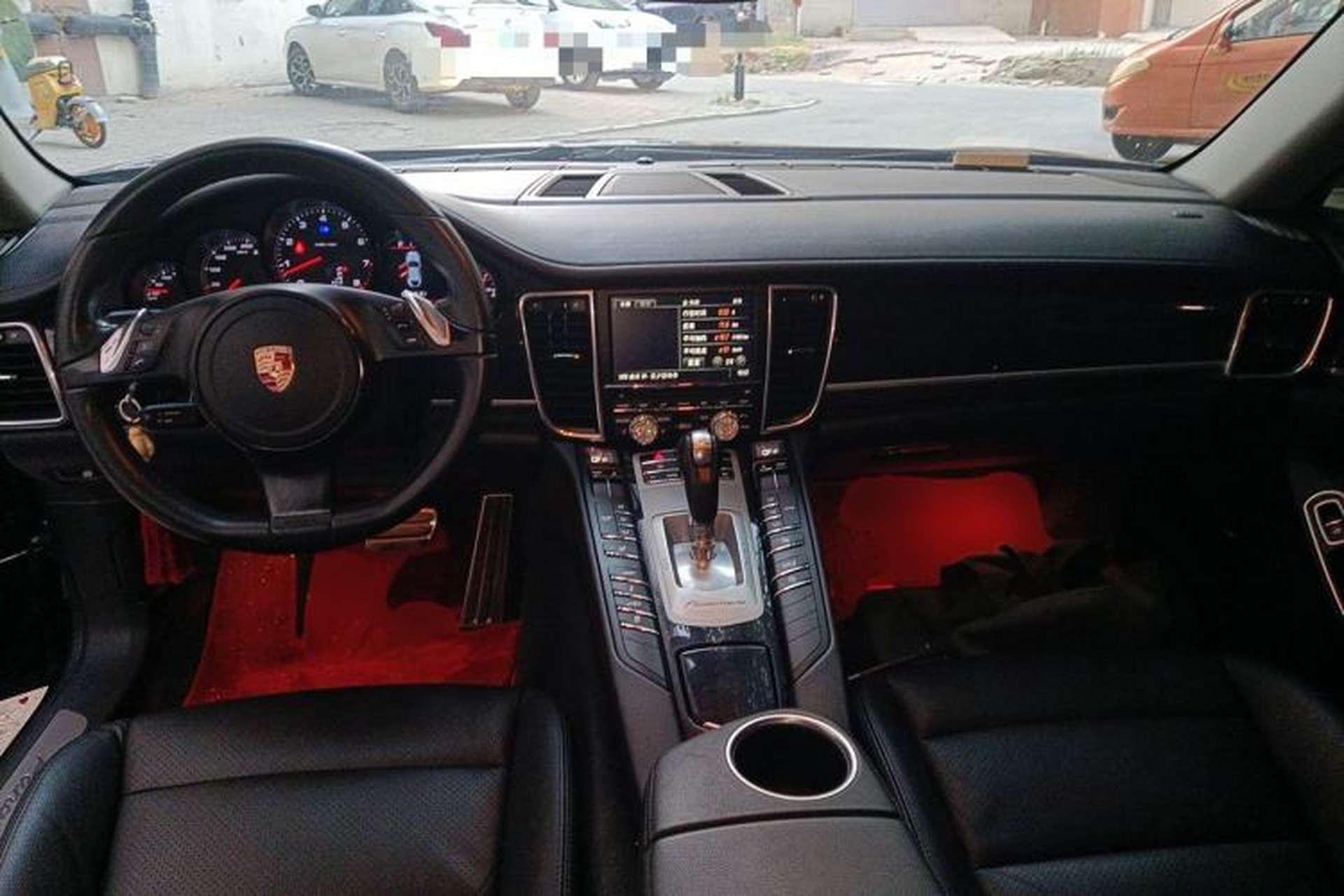 Used Porsche Panamera  Center Console