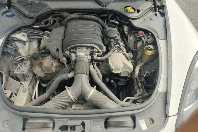 Used Porsche Panamera  Engine Bay