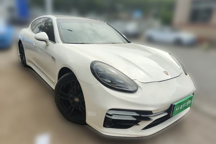 Used Porsche Panamera  Front Right 45 Deg