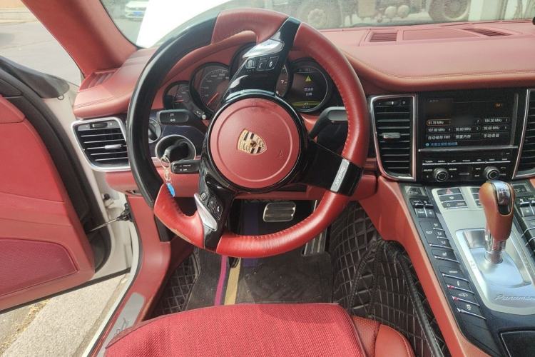 Used Porsche Panamera  Steering Wheel