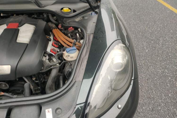 Used Porsche Panamera 2012 Panamera S Hybrid 3.0T Engine Bay Left