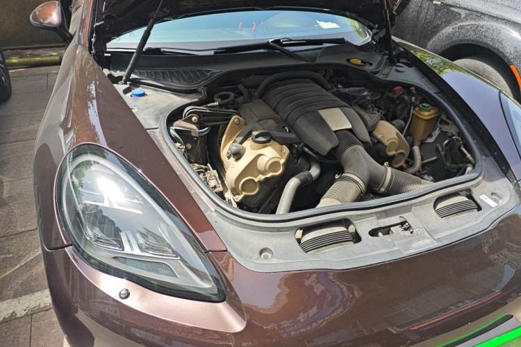 Used Porsche Panamera 2012 Panamera S Hybrid 3.0T Engine Bay Right
