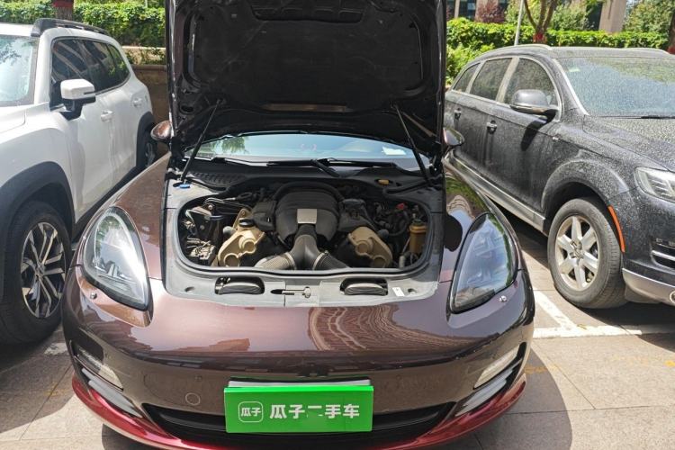 Used Porsche Panamera 2012 Panamera S Hybrid 3.0T Engine Bay