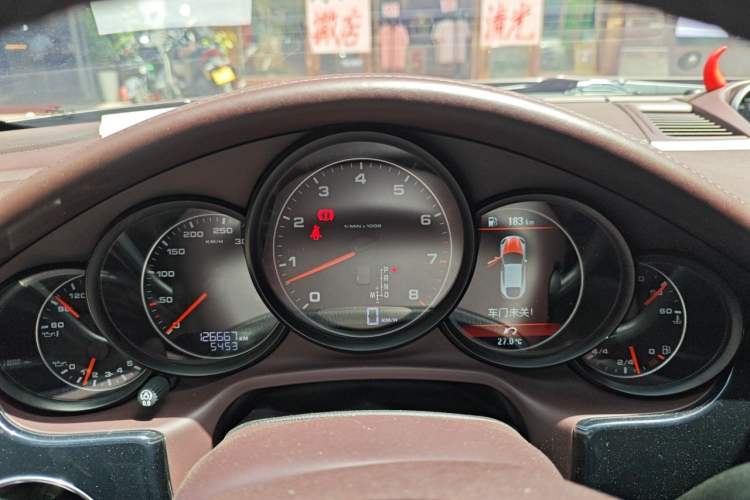 Used Porsche Panamera 2012 Panamera S Hybrid 3.0T Instrument Cluster