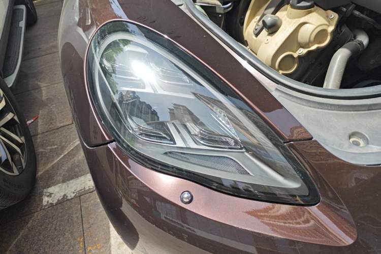 Used Porsche Panamera 2012 Panamera S Hybrid 3.0T Right Front Headlight