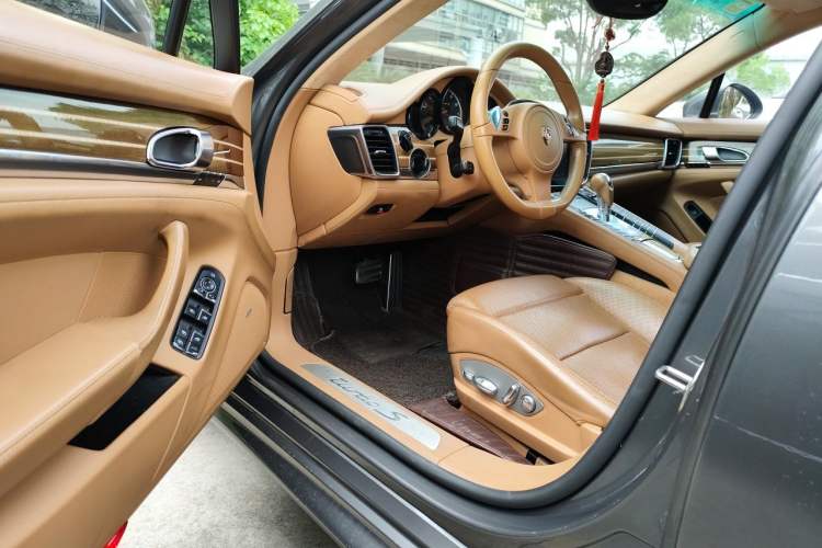 Used Porsche Panamera 2012 Panamera Turbo S 4.8T Driver Seat