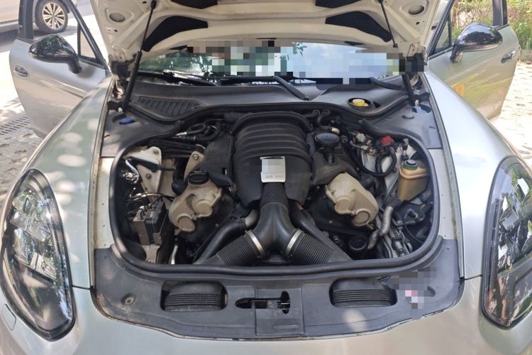 Used Porsche Panamera  Engine Bay
