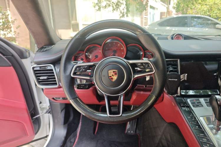 Used Porsche Panamera  Steering Wheel