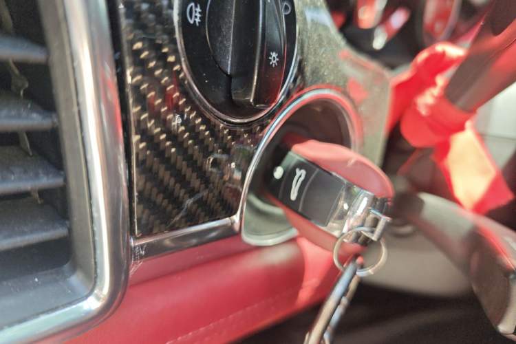 Used Porsche Panamera  Vehicle Key