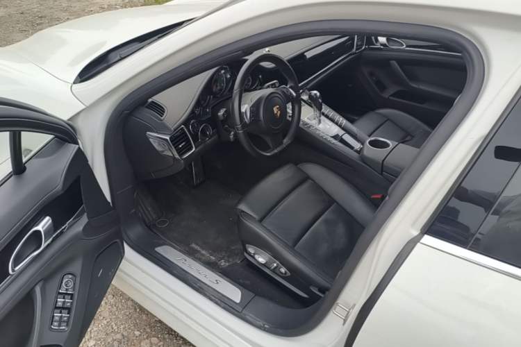 Used Porsche Panamera 2012 Panamera S Hybrid 3.0T Driver Seat