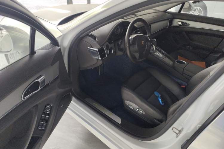 Used Porsche Panamera 2012 Panamera S Hybrid 3.0T Driver Seat
