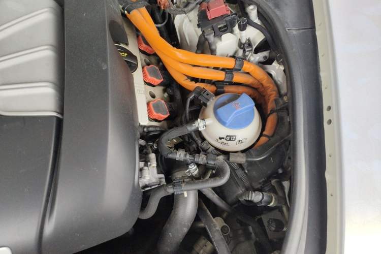 Used Porsche Panamera 2012 Panamera S Hybrid 3.0T Engine Bay Left