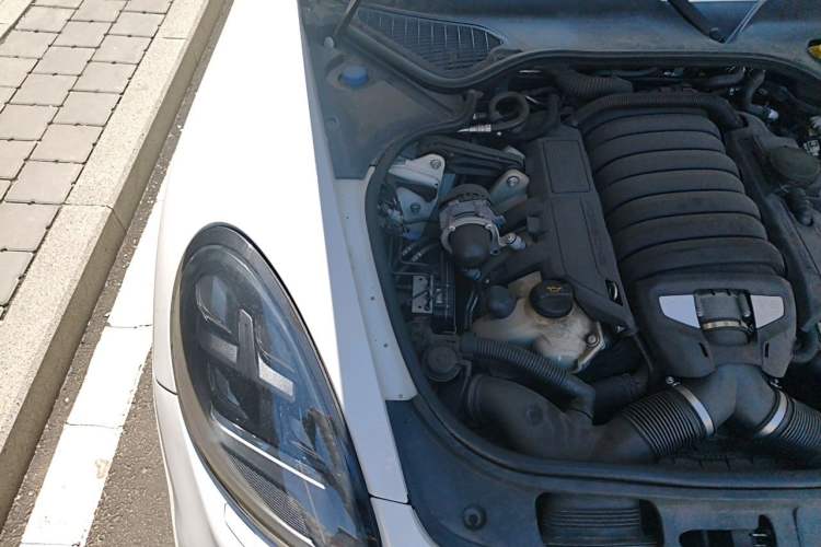 Used Porsche Panamera 2012 Panamera GTS 4.8L Engine Bay Right