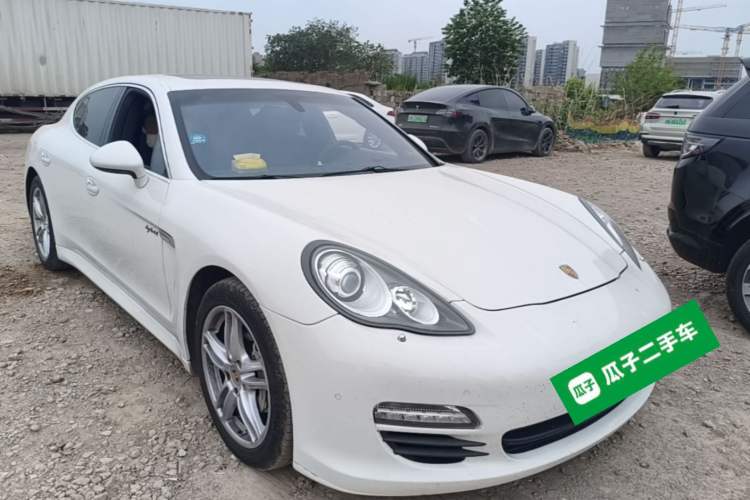 Used Porsche Panamera 2012 Panamera S Hybrid 3.0T Front Right 45 Deg