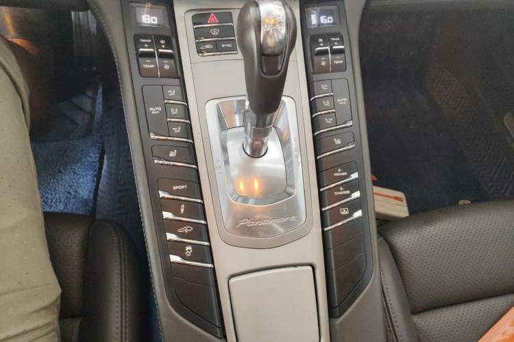 Used Porsche Panamera 2012 Panamera S Hybrid 3.0T Gear Lever