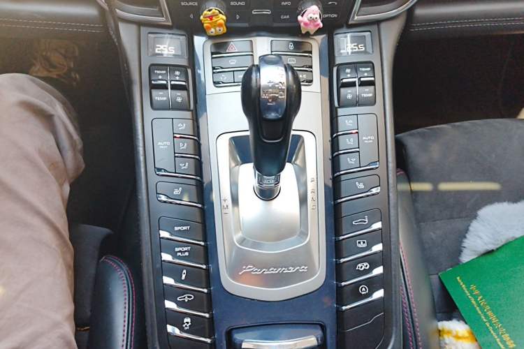 Used Porsche Panamera 2012 Panamera GTS 4.8L Gear Lever
