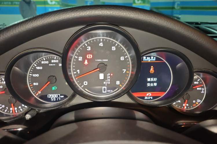 Used Porsche Panamera  Instrument Cluster
