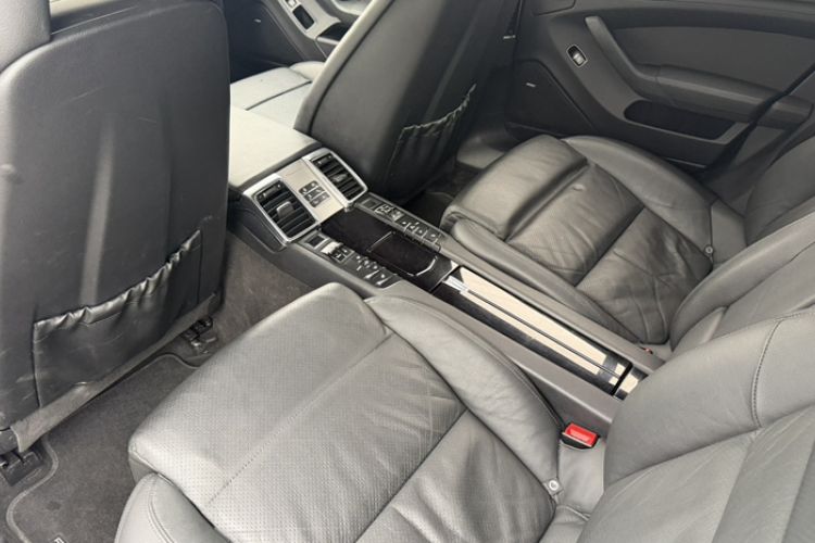 Used Porsche Panamera 2012 Panamera S Hybrid 3.0T Interior 5