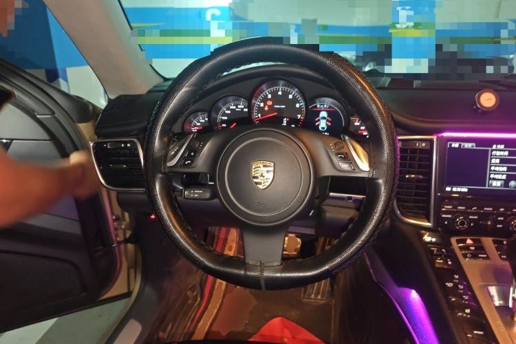 Used Porsche Panamera  Steering Wheel