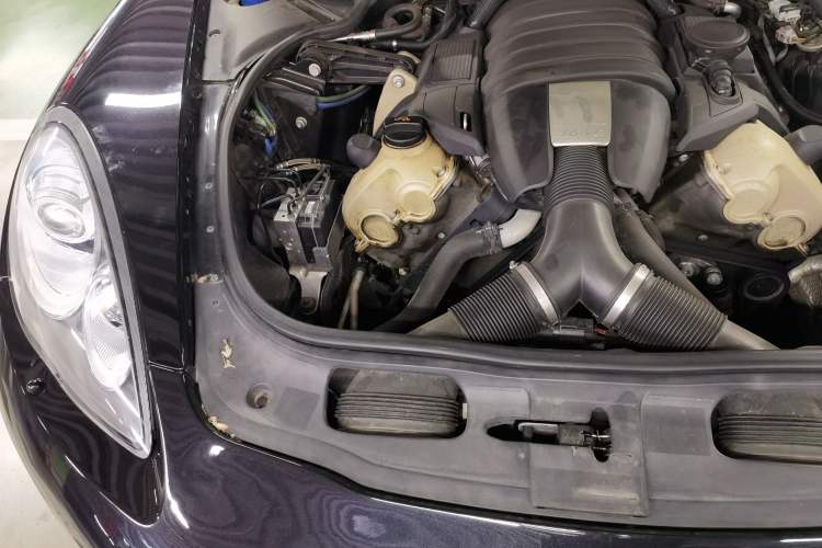 Used Porsche Panamera 2013 Panamera Platinum Edition 3.6L Engine Bay Right