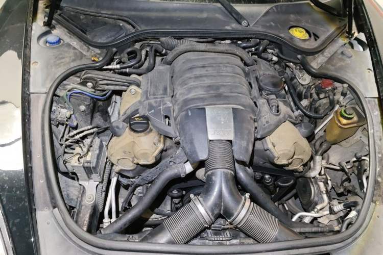 Used Porsche Panamera 2013 Panamera Platinum Edition 3.6L Engine Bay