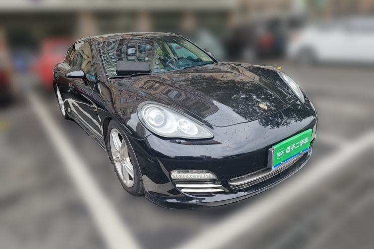 Used Porsche Panamera 2013 Panamera 4 Platinum Edition 3.6L Front Right 45 Deg