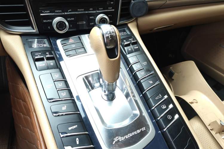 Used Porsche Panamera 2013 Panamera Platinum Edition 3.6L Gear Lever