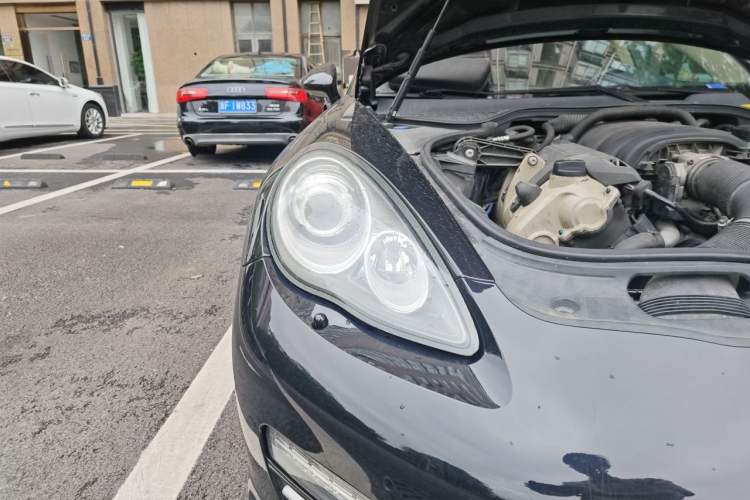 Used Porsche Panamera 2013 Panamera 4 Platinum Edition 3.6L Right Front Headlight