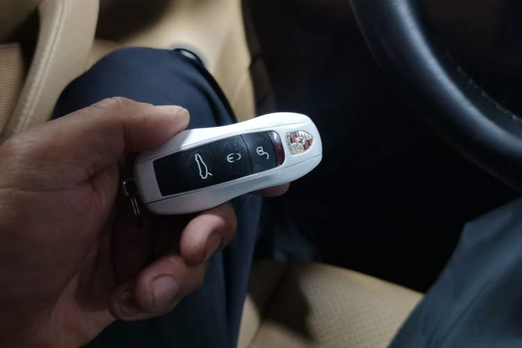 Used Porsche Panamera 2013 Panamera Platinum Edition 3.6L Vehicle Key