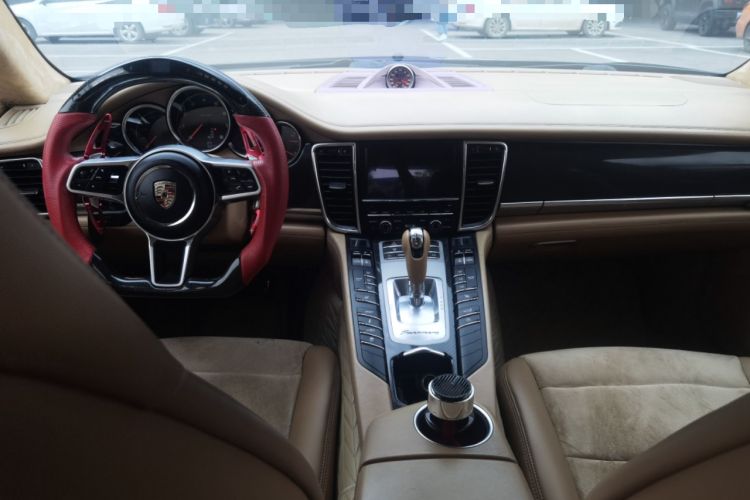 Used Porsche Panamera 2013 Panamera 4 Platinum Edition 3.6L Center Console
