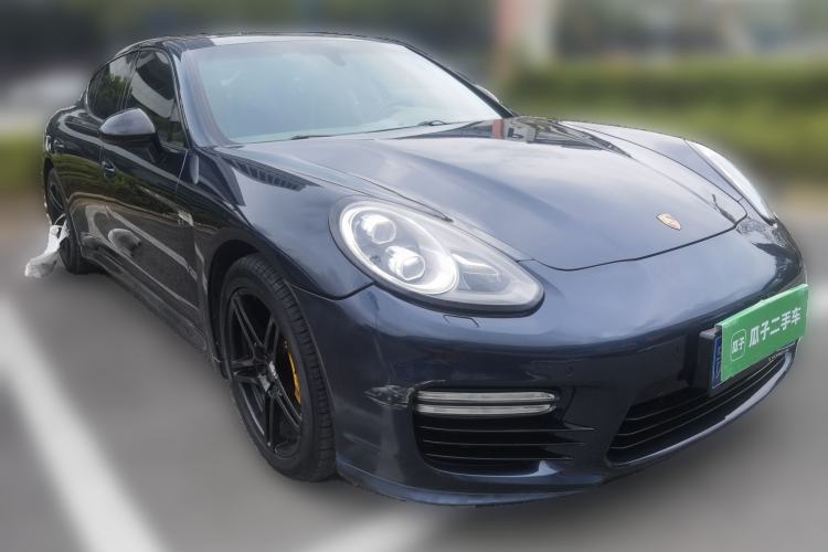 Used Porsche Panamera 2013 Panamera 4 Platinum Edition 3.6L Front Right 45 Deg