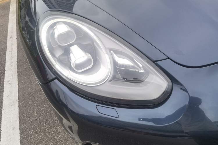 Used Porsche Panamera 2013 Panamera 4 Platinum Edition 3.6L Right Front Headlight